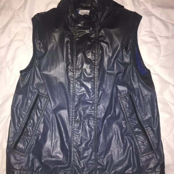Stone Island - Picture 1 of 6